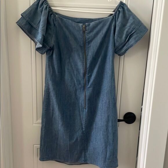 Alice + Olivia Tula Off-Shoulder Blue Denim Dress - Picture 4 of 4